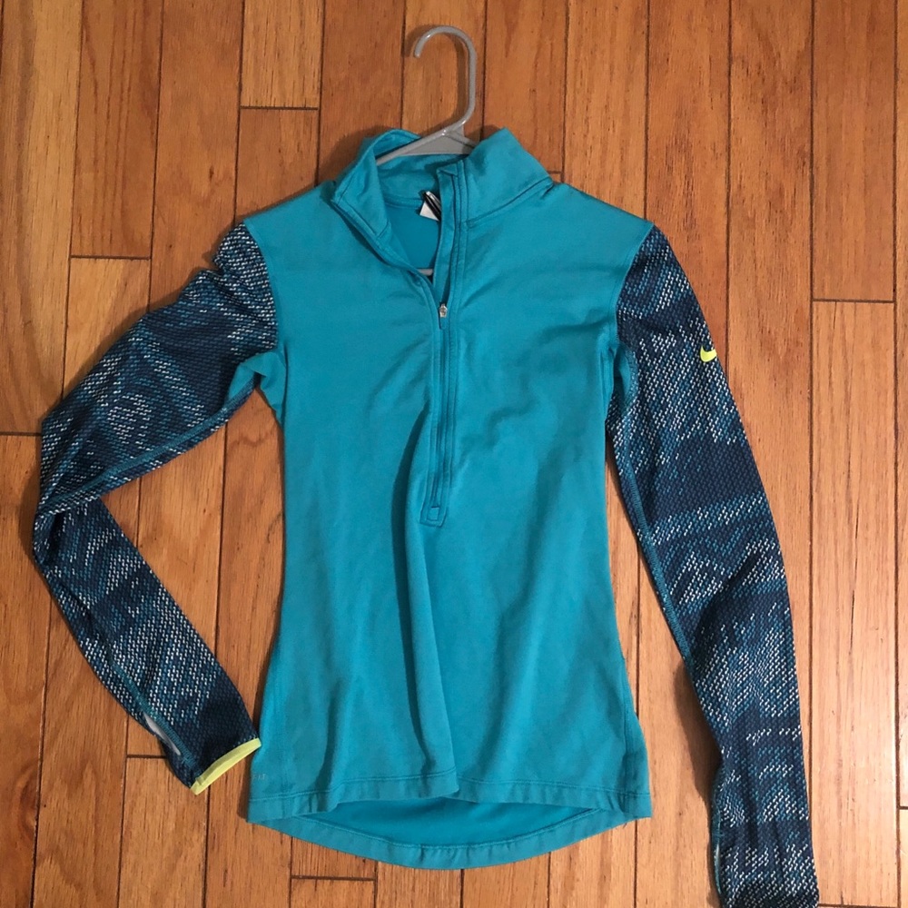 NIKE HALF ZIP JACKET